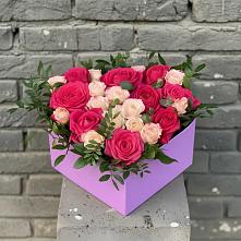 Цветочная композиция из Розы в коробке в Ромашково