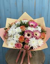 Букет цветов из:  Розы, Герберы и Хризантемы в Ромашково