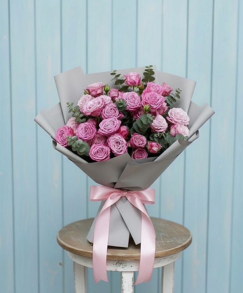 Букет цветов из: Розы в Ромашково