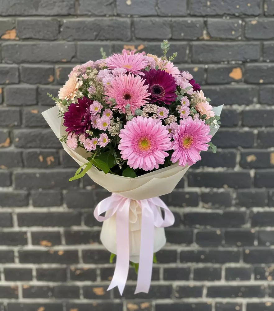 Букет цветов из: Герберы и Хризантемы в Ромашково