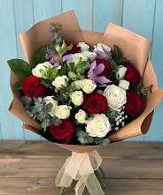Букет цветов из:  Розы и Альстромерии в Ромашково