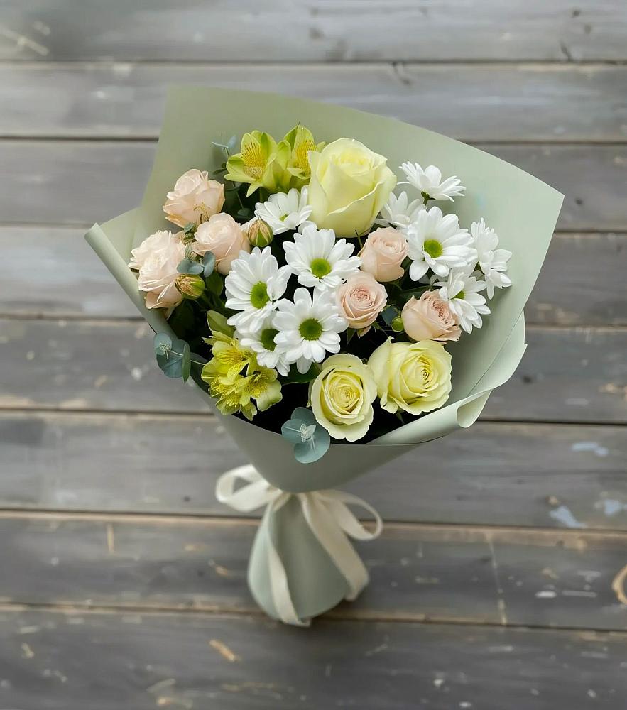 Букет цветов из: Альстромерии, Розы и Хризантемы в Ромашково
