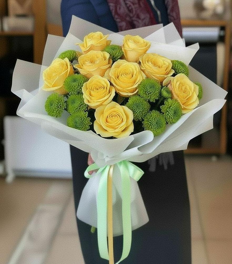 Букет цветов из: Хризантемы и Розы в Ромашково