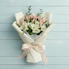 Букет цветов из:  Альстромерии #REPLACE_PRED# Ромашково