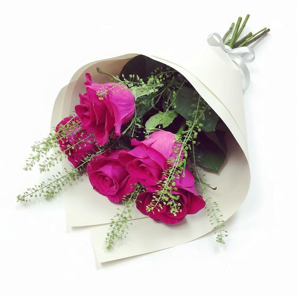 Букет цветов из: Розы в Ромашково