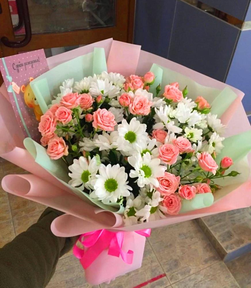 Букет цветов из: Розы и Хризантемы в Ромашково