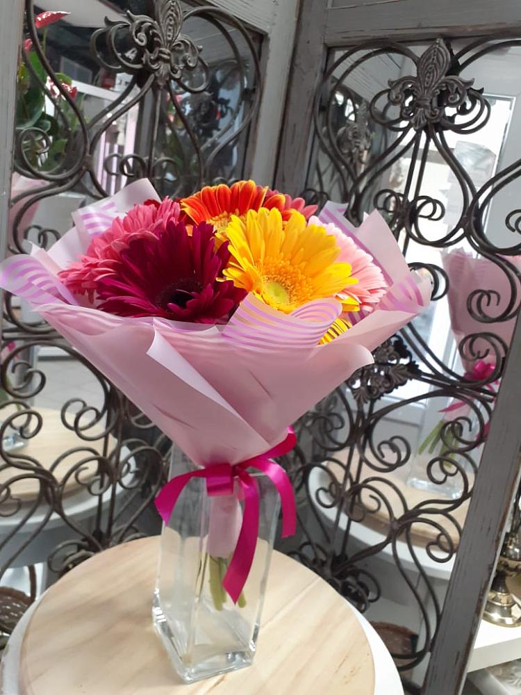 Букет цветов из: Герберы в Ромашково