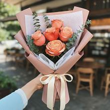 Букет цветов из:  Розы в Ромашково