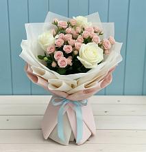 Букет цветов из:  Розы в Ромашково