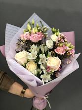 Букет цветов из:  Альстромерии, Розы и Лизиантусы #REPLACE_PRED# Ромашково