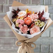 Букет цветов из:  Гвоздики, Хризантемы и Розы в Ромашково