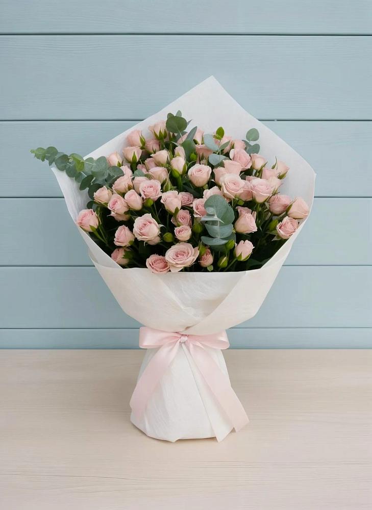 Букет цветов из: Розы в Ромашково