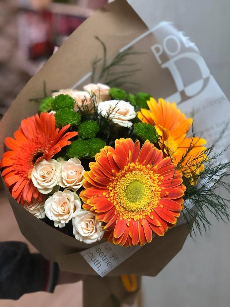 Букет цветов из: Герберы, Хризантемы и Розы в Ромашково