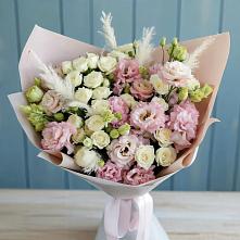 Букет цветов из:  Альстромерии и Розы в Ромашково