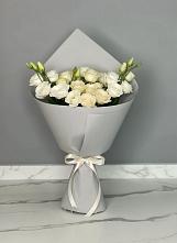 Букет цветов из:  Розы и Лизиантусы #REPLACE_PRED# Ромашково